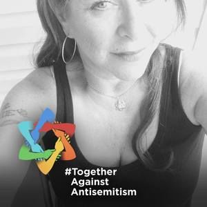 Meet your Posher, Estelle